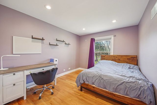 1655 Marie Lane, Glenview, IL 60025