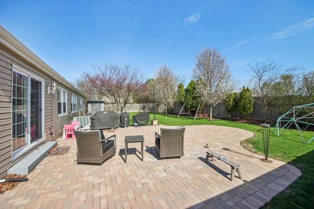 1655 Marie Lane, Glenview, IL 60025