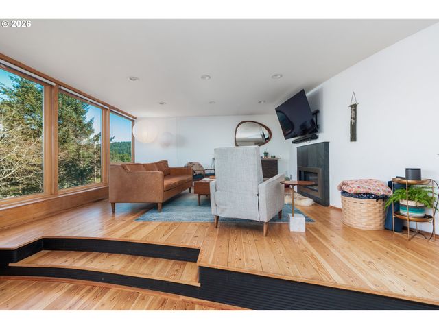 4333 Sw COAST Ave, Lincoln City, OR 97367