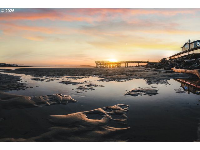 4333 Sw COAST Ave, Lincoln City, OR 97367