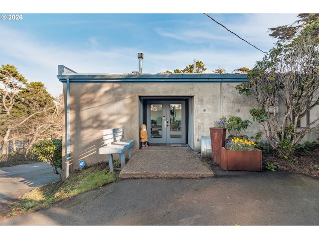 4333 Sw COAST Ave, Lincoln City, OR 97367