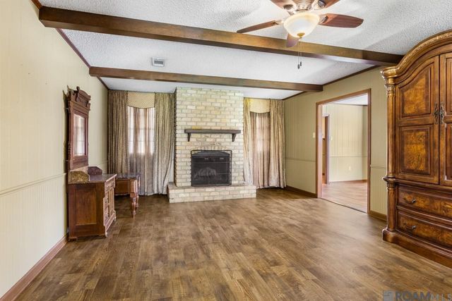 717 Tom Dr, Denham Springs, LA 70726