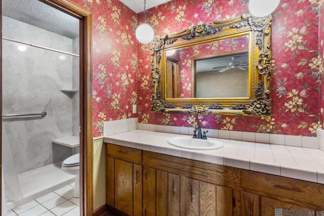 717 Tom Dr, Denham Springs, LA 70726