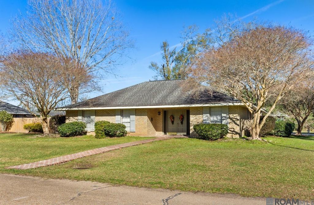 717 Tom Dr, Denham Springs, LA 70726