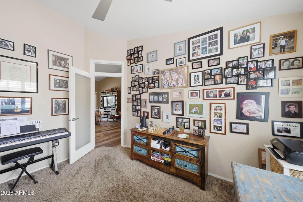 Image 35 of property listing at 6123 W FALLEN LEAF Lane, Glendale, AZ 85310