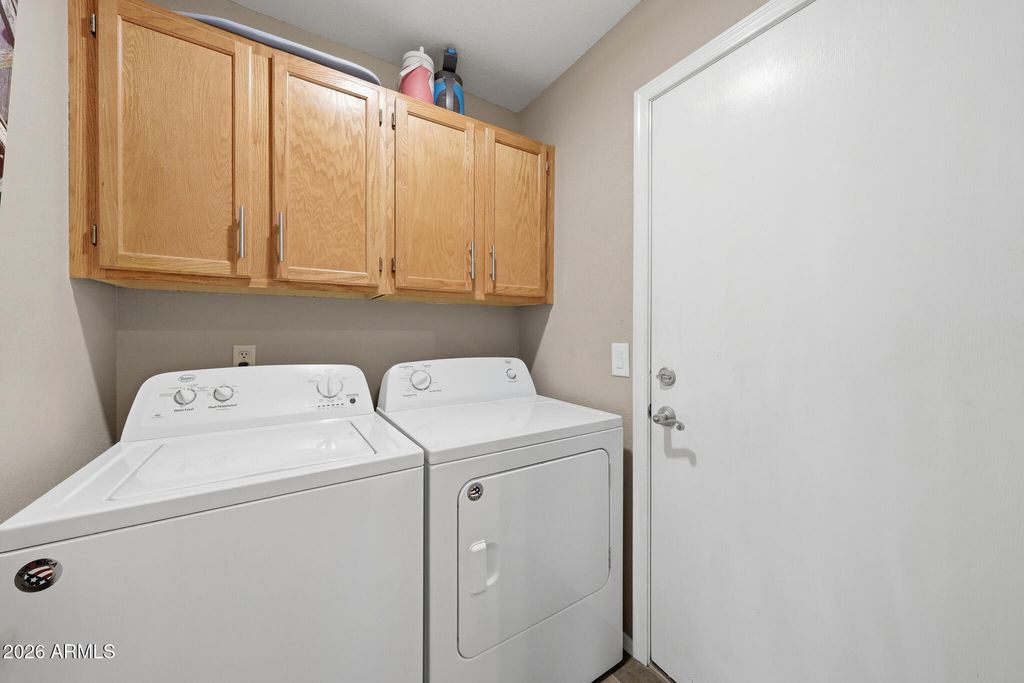 Image 36 of property listing at 6123 W FALLEN LEAF Lane, Glendale, AZ 85310
