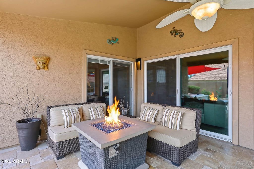 Image 39 of property listing at 6123 W FALLEN LEAF Lane, Glendale, AZ 85310