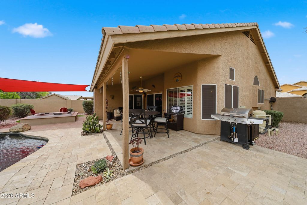 Image 49 of property listing at 6123 W FALLEN LEAF Lane, Glendale, AZ 85310