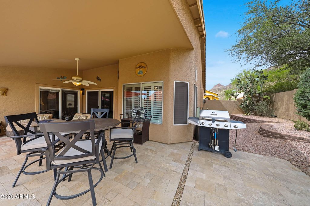 Image 50 of property listing at 6123 W FALLEN LEAF Lane, Glendale, AZ 85310