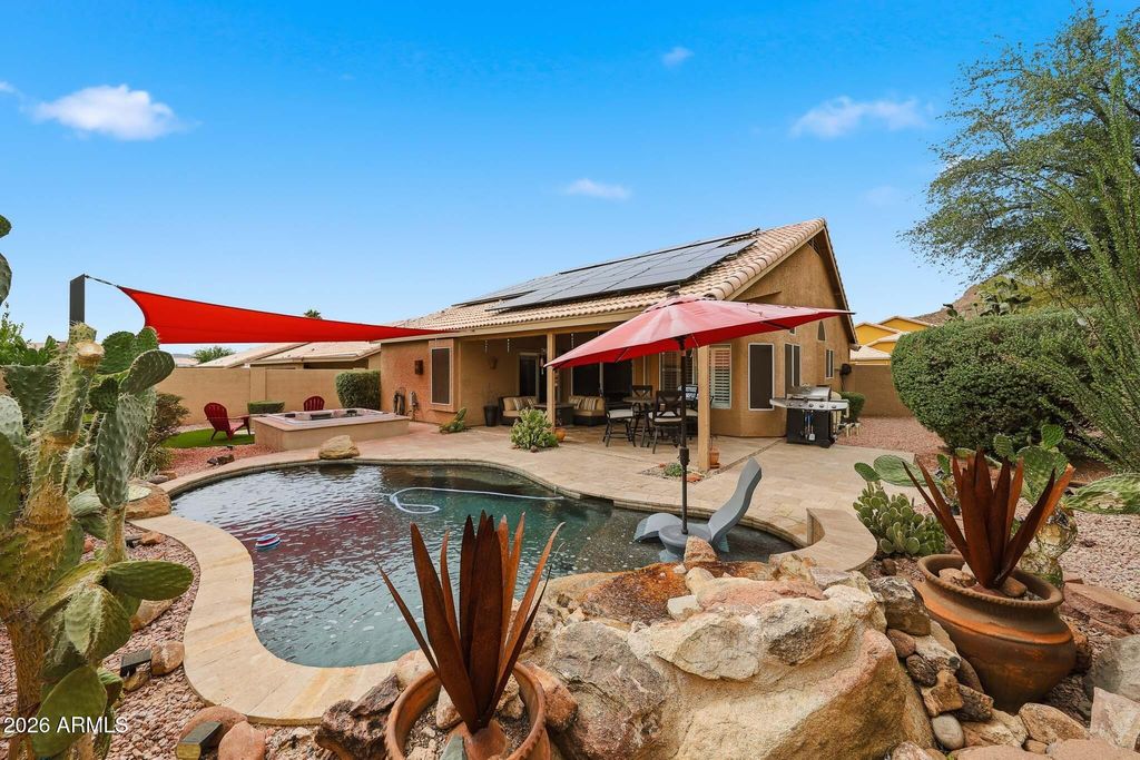 Image 52 of property listing at 6123 W FALLEN LEAF Lane, Glendale, AZ 85310