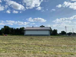 8878 Pine Road, Plymouth, IN 46563