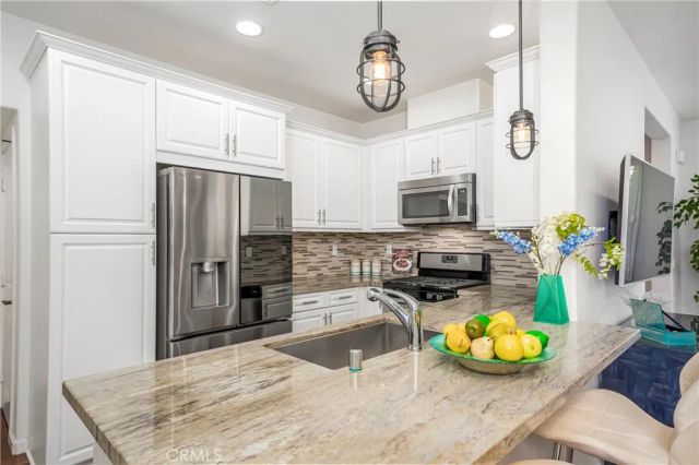 574 S Kroeger Street South, Anaheim, CA 92805