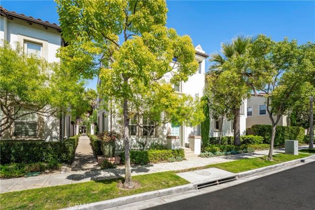 574 S Kroeger Street South, Anaheim, CA 92805