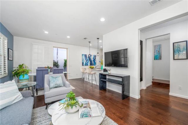 574 S Kroeger Street South, Anaheim, CA 92805
