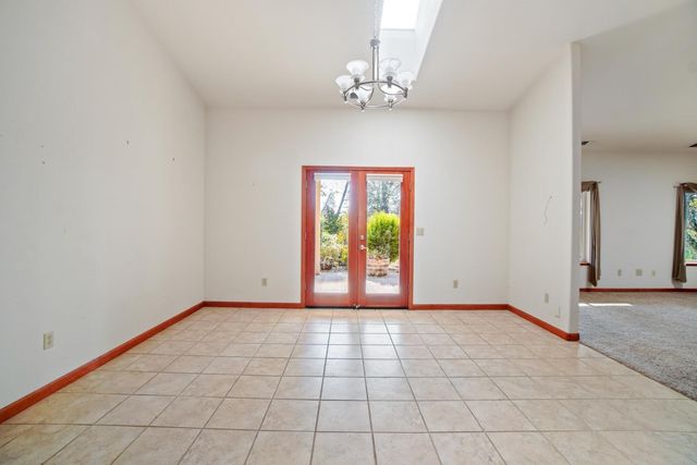 4915 Patterson Dr, Diamond Springs, CA 95619