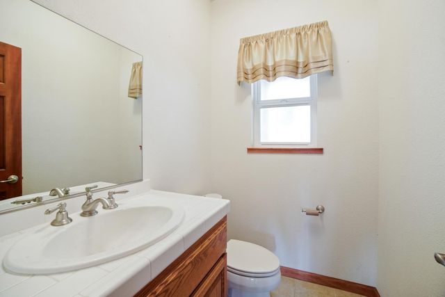 4915 Patterson Dr, Diamond Springs, CA 95619