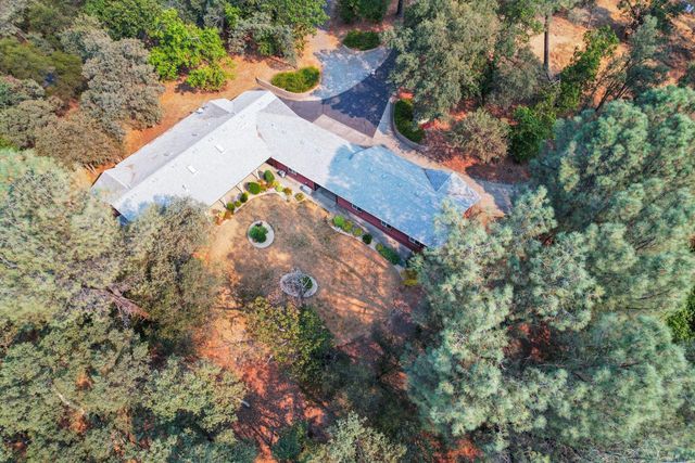 4915 Patterson Dr, Diamond Springs, CA 95619