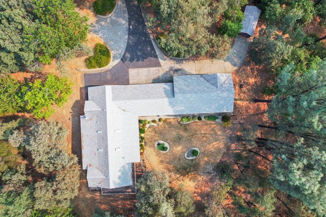 4915 Patterson Dr, Diamond Springs, CA 95619