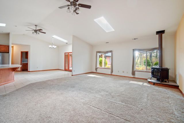 4915 Patterson Dr, Diamond Springs, CA 95619