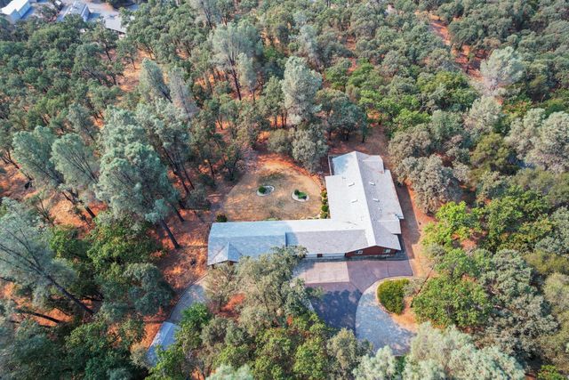 4915 Patterson Dr, Diamond Springs, CA 95619