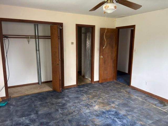 3950 E 34th Court, Hobart, IN 46342