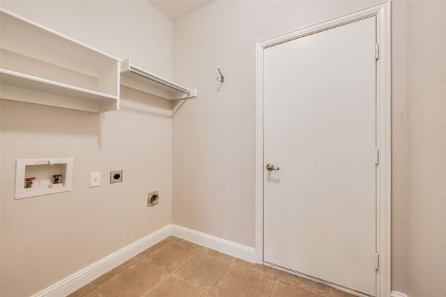 2569 Pinnacle Point Drive, Grand Prairie, TX 75054