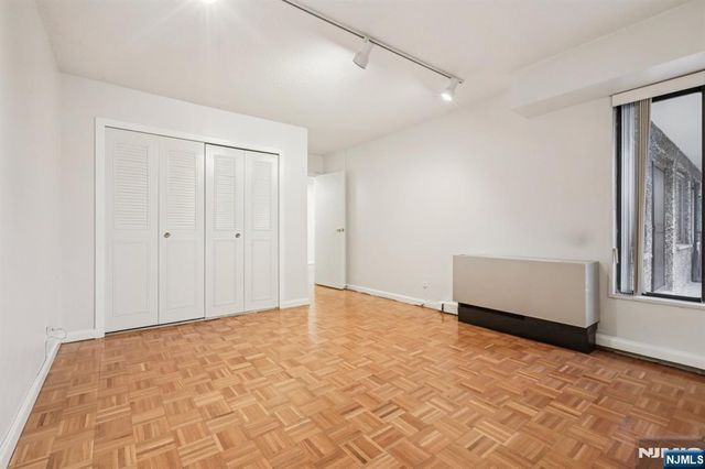 150 Overlook Avenue 6H, Hackensack, NJ 07601