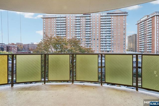 150 Overlook Avenue 6H, Hackensack, NJ 07601