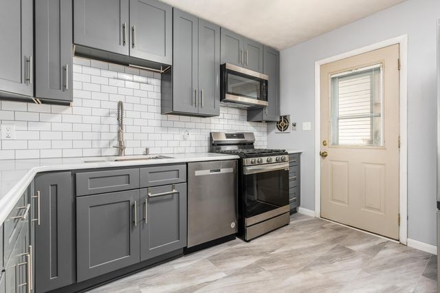 3161 Lewis Road, Columbus, OH 43207