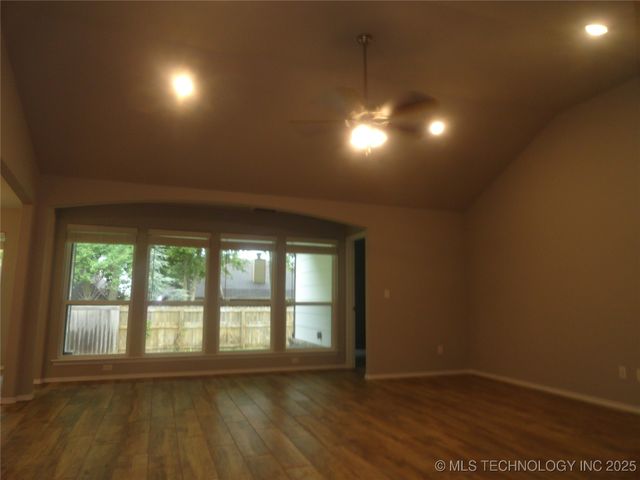 3812 N 33rd Street, Broken Arrow, OK 74014