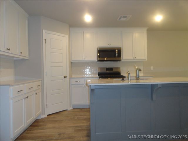 3812 N 33rd Street, Broken Arrow, OK 74014