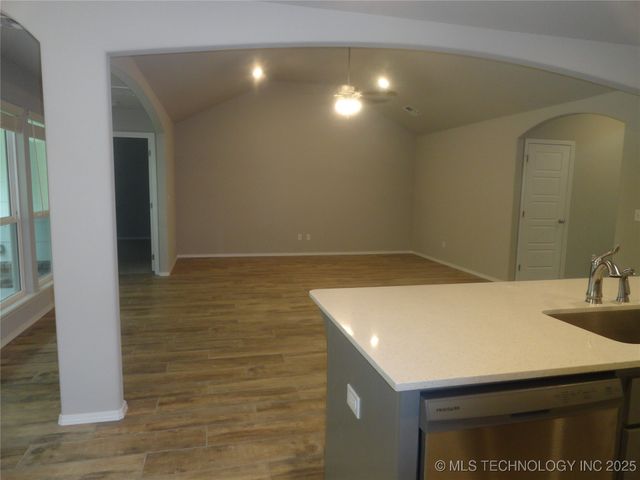 3812 N 33rd Street, Broken Arrow, OK 74014