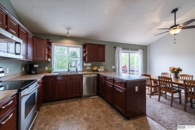 6036 S 186th Avenue, Omaha, NE 68135