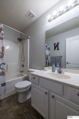 6036 S 186th Avenue, Omaha, NE 68135