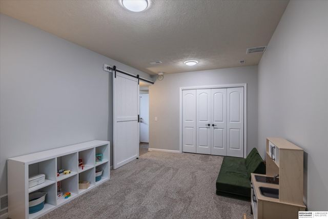 6036 S 186th Avenue, Omaha, NE 68135