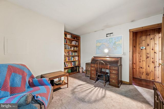 946 STREET RD, Oxford, PA 19363