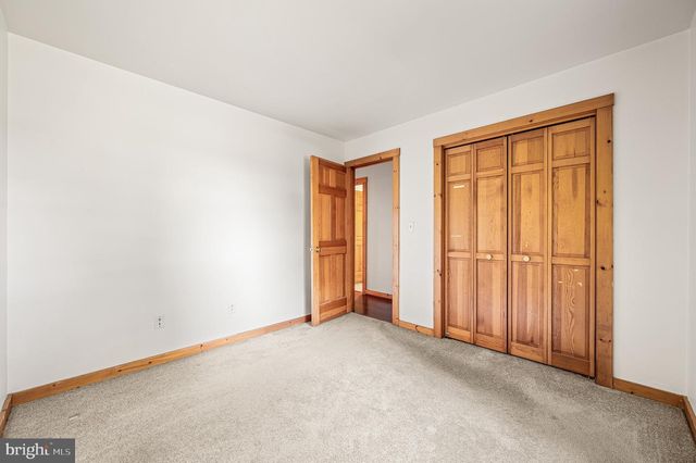 946 STREET RD, Oxford, PA 19363