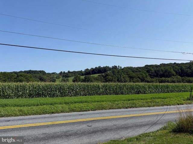 946 STREET RD, Oxford, PA 19363