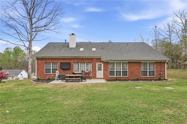 5989 Williamsport Drive, Flowery Branch, GA 30542