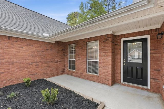 5989 Williamsport Drive, Flowery Branch, GA 30542