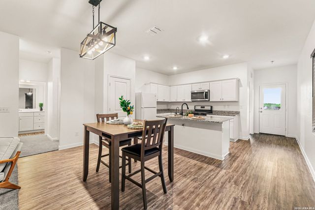 13536 LUNAR LGT, St Hedwig, TX 78152