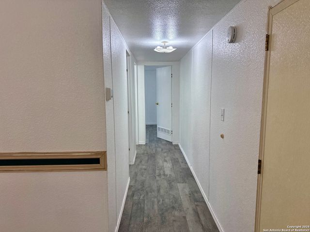 300 Pecos Road, Bandera, TX 78003