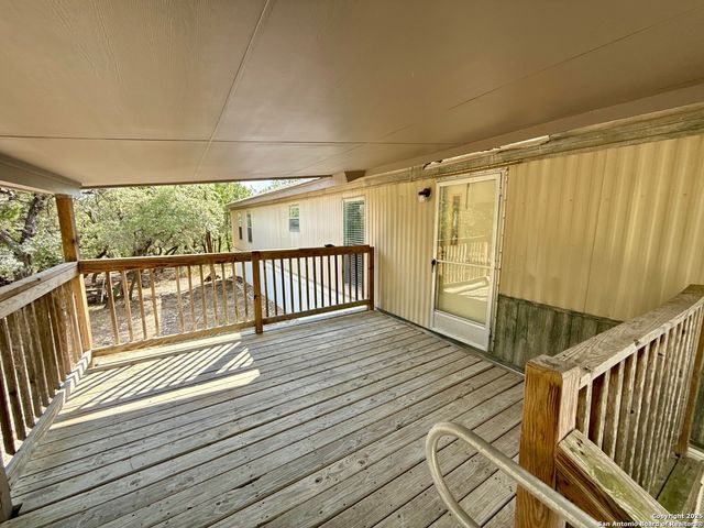 300 Pecos Road, Bandera, TX 78003