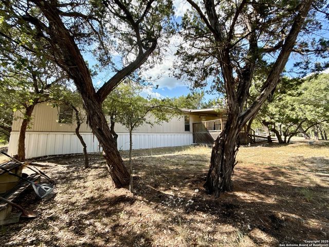 300 Pecos Road, Bandera, TX 78003