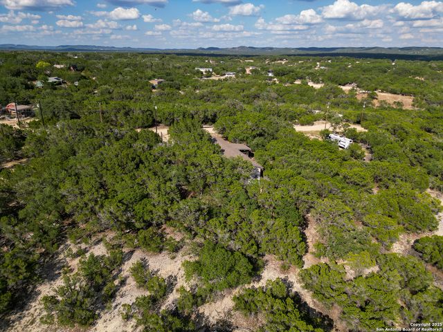 300 Pecos Road, Bandera, TX 78003