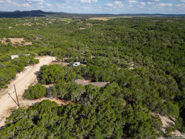 300 Pecos Road, Bandera, TX 78003