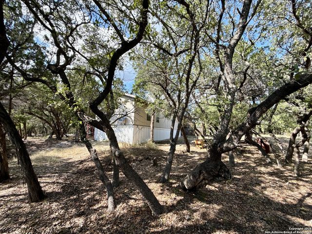 300 Pecos Road, Bandera, TX 78003