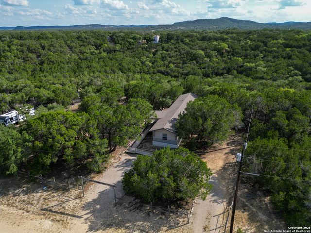 300 Pecos Road, Bandera, TX 78003