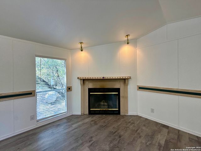 300 Pecos Road, Bandera, TX 78003