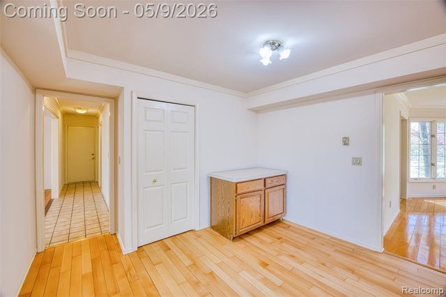 27966 Trailwood Court, Farmington, MI 48331